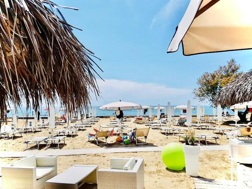 Villaggio A Mare Porto Santa Margherita Extérieur photo